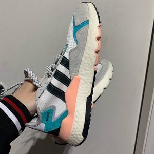 WOMENS adidas size 6 sneakers new